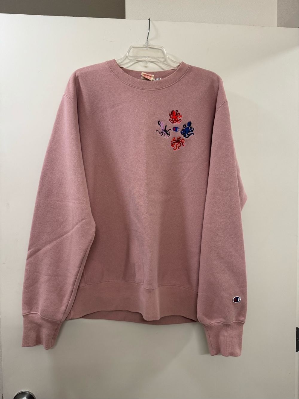 Champion Mens Pink Crewneck Sweatshirt with Octopus Embroidery - Size XL